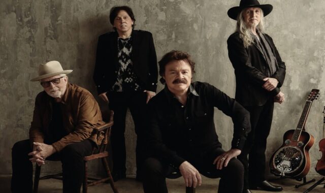 The Doobie Brothers: Walk This Road Tour