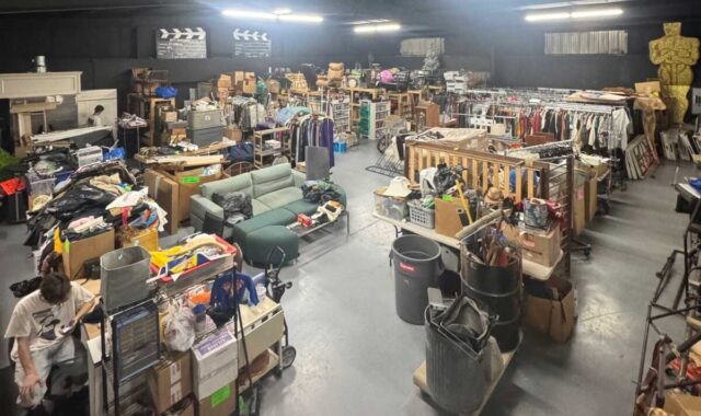 WAREHOUSE / FILM SALE / VENDORS